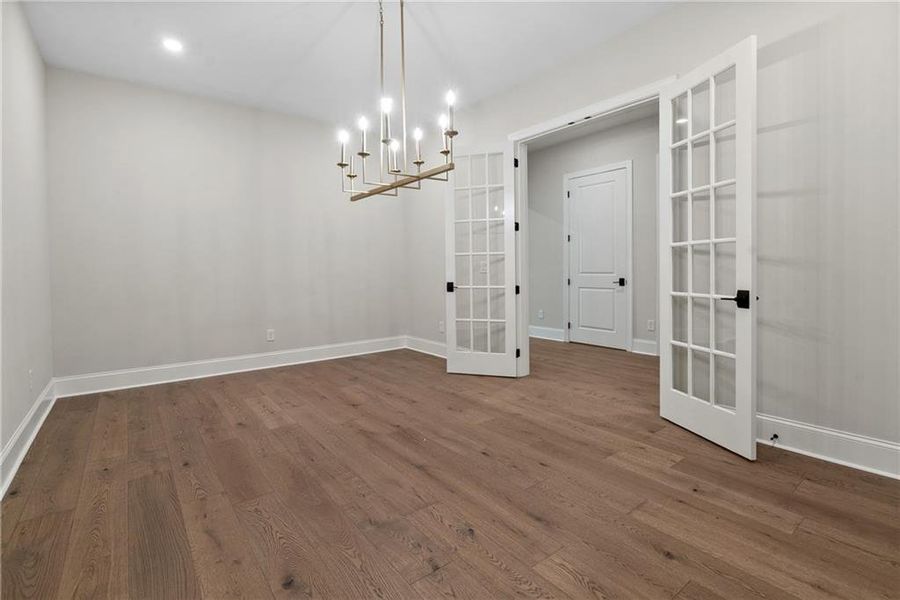 Spacious, unfurnished interior of a new home in Waterside Single Family, Peachtree Corners (Image 24).
