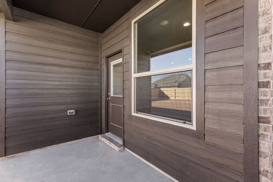 Representative exterior details of a home built from the Starkville by D.R. Horton in Yukon Ridge, Odessa (Image 3). Representative exterior details of a home built from the Starkville by D.R. Horton in Yukon Ridge, Odessa (Image 3).