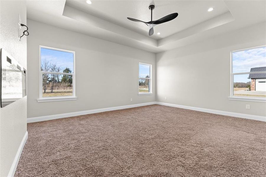 Spacious, unfurnished interior of a new home in , Greenville (Image 17).