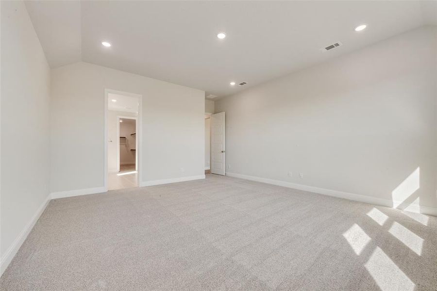 Spacious, unfurnished interior of a new home in Arbors at Legacy Hills, Celina (Image 23).