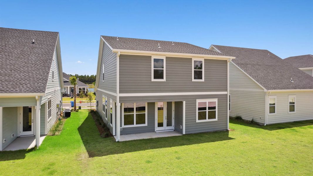 Representative exterior details of a home built from the The Islamorada by D.R. Horton in WindMark Beach, Port Saint Joe (Image 27).