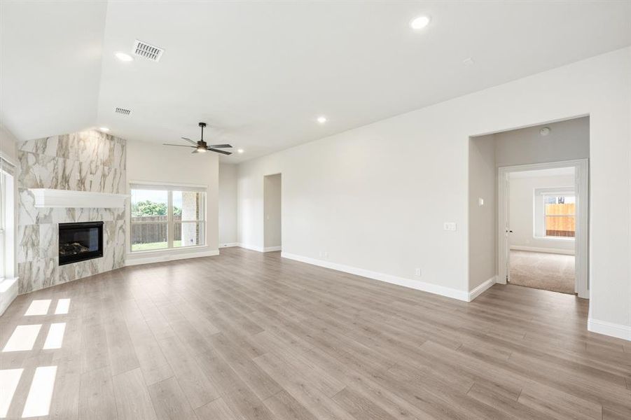Spacious, unfurnished interior of a new home in Parks of Aledo, Aledo (Image 21). Spacious, unfurnished interior of a new home in Parks of Aledo, Aledo (Image 21).
