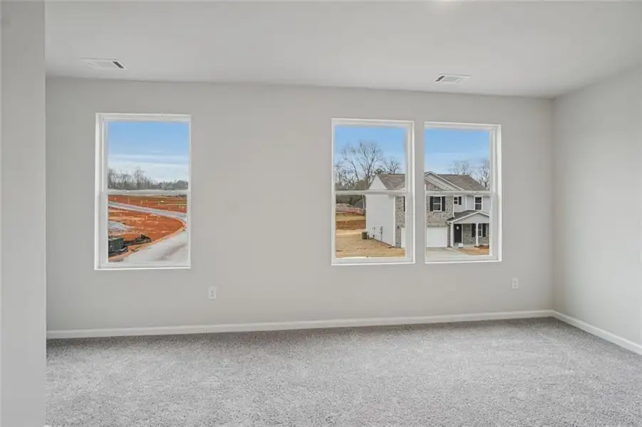 Spacious, unfurnished interior of a new home in Liberty Pointe, Villa Rica (Image 13).