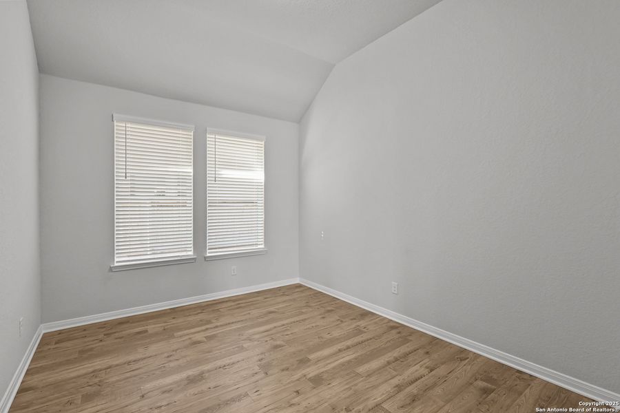 Spacious, unfurnished interior of a new home in Mayfair 50', New Braunfels (Image 22).