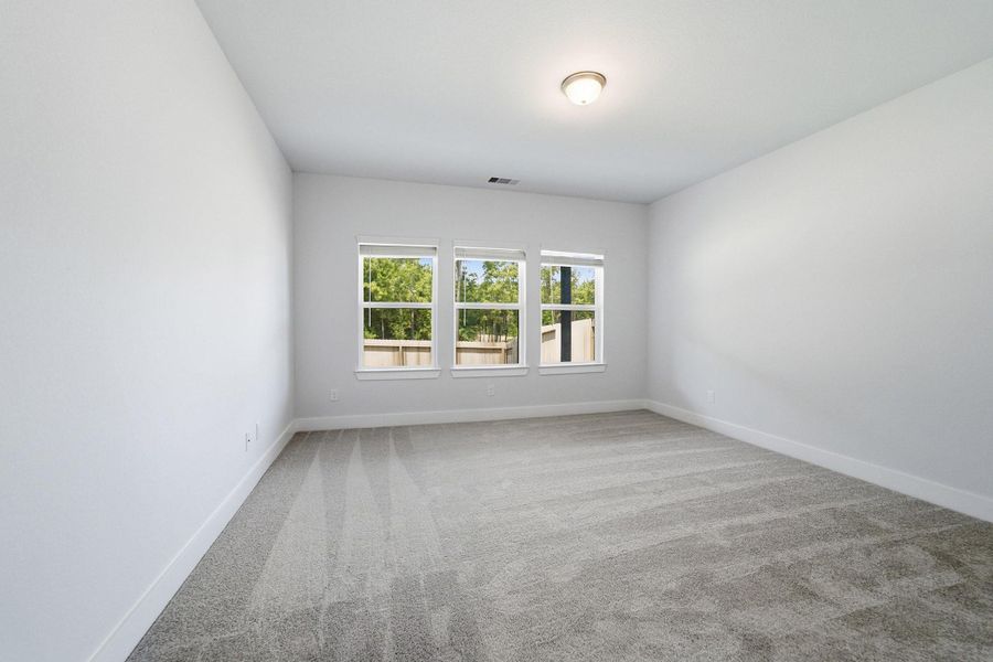 Spacious, unfurnished interior of a new home in Magnolia Springs, Montgomery (Image 27).