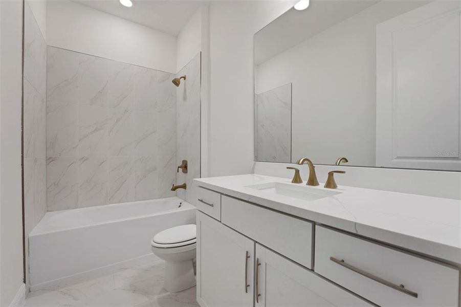 Furnished interior view inside a new home in Seaire, Parrish (Image 14).