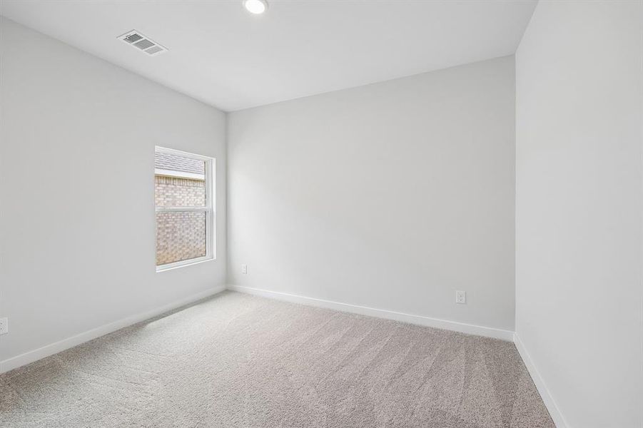 Spacious, unfurnished interior of a new home in Lone Oak, Alvarado (Image 33). Spacious, unfurnished interior of a new home in Lone Oak, Alvarado (Image 33).