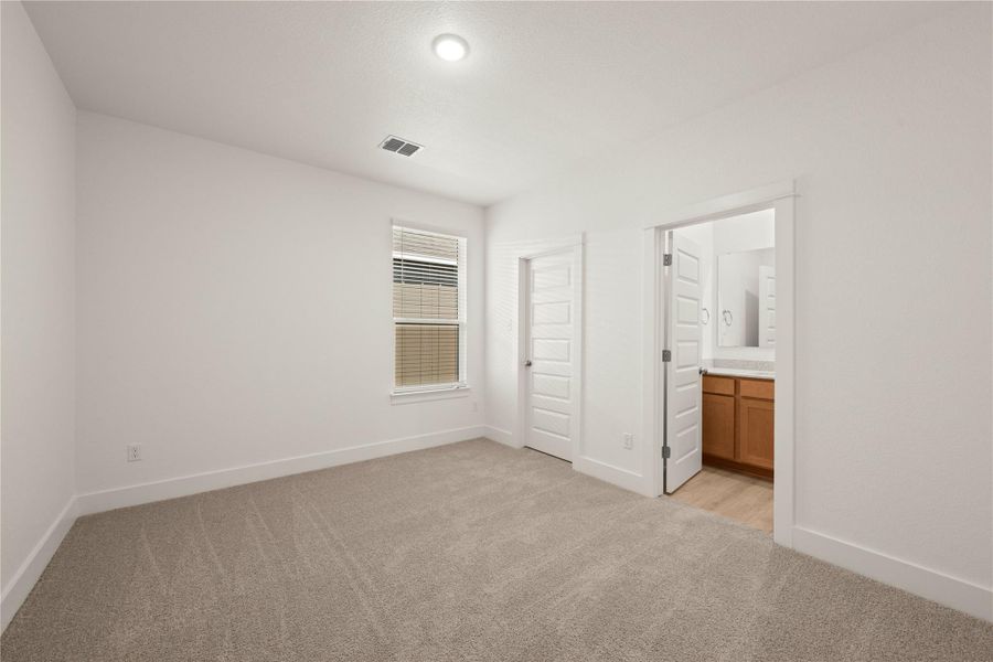 Please Note: These interior photos are not of the actual home but are of a completed one with a similar floor plan. Finishes, features, and layouts may vary. Please Note: These interior photos are not of the actual home but are of a completed one with a similar floor plan. Finishes, features, and layouts may vary.