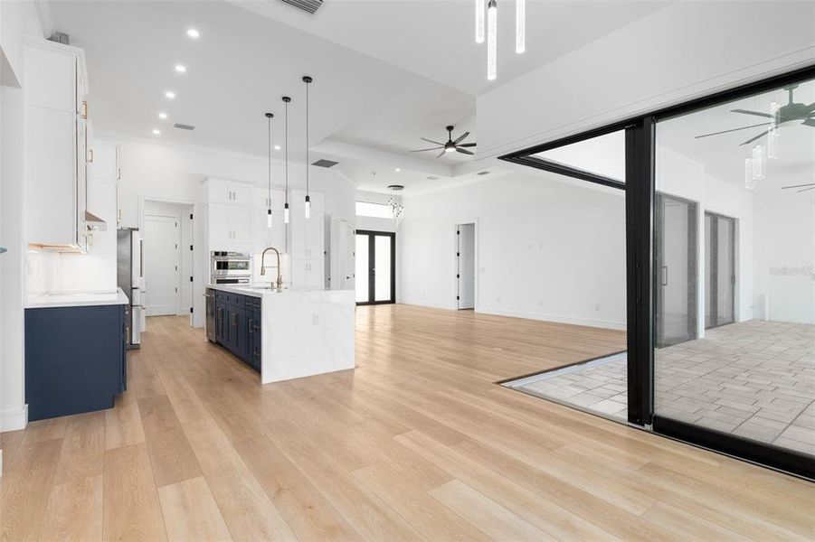 Spacious, unfurnished interior of a new home in , Port Charlotte (Image 27).