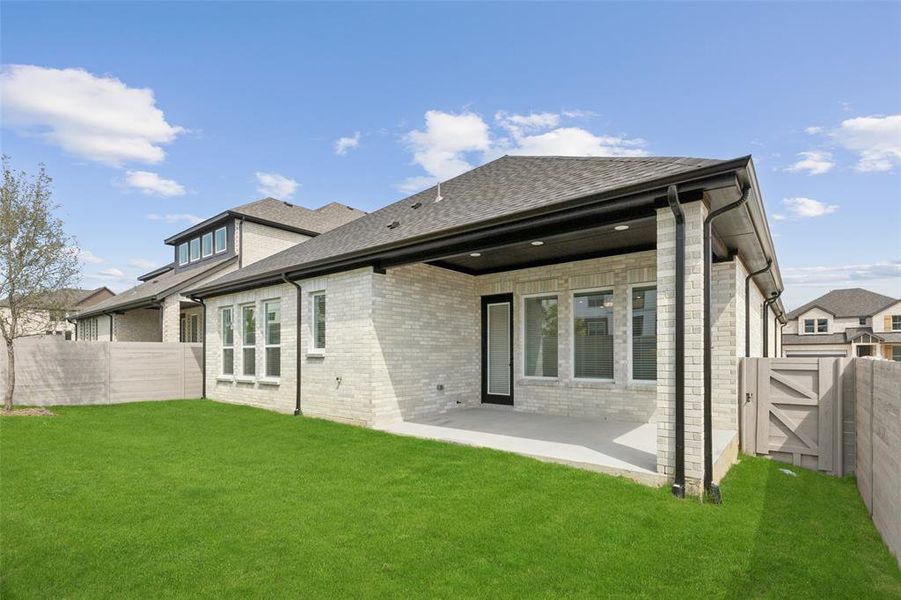 With a private fenced yard, the kids will have plenty of room to roam in your new back yard! With a private fenced yard, the kids will have plenty of room to roam in your new back yard!