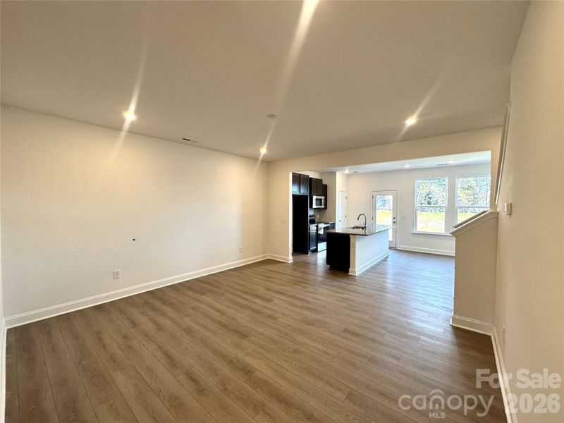 Spacious, unfurnished interior of a new home in Bell Glen, Charlotte (Image 22). Spacious, unfurnished interior of a new home in Bell Glen, Charlotte (Image 22).