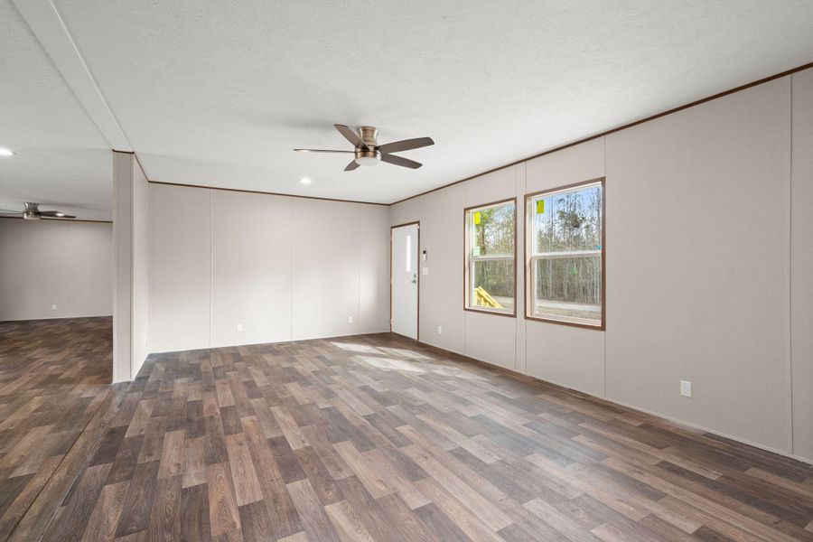 Spacious, unfurnished interior of a new home in , St. George (Image 12).