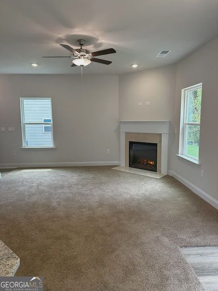 Spacious, unfurnished interior of a new home in Canterbury Villas, Carrollton (Image 7).
