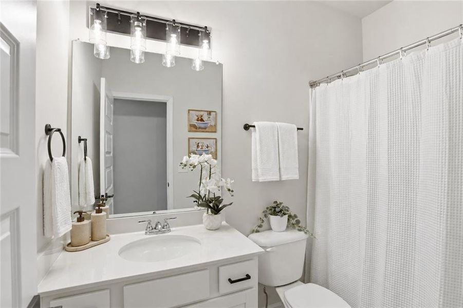 Furnished interior view inside a new home in , Cartersville (Image 9).