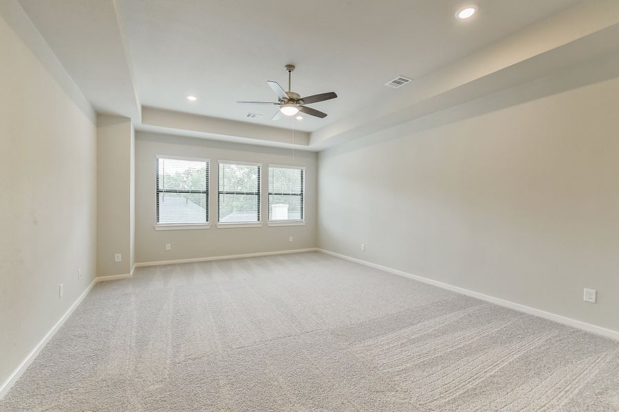 Spacious, unfurnished interior of a new home in Summer Place  35', Montgomery (Image 39).