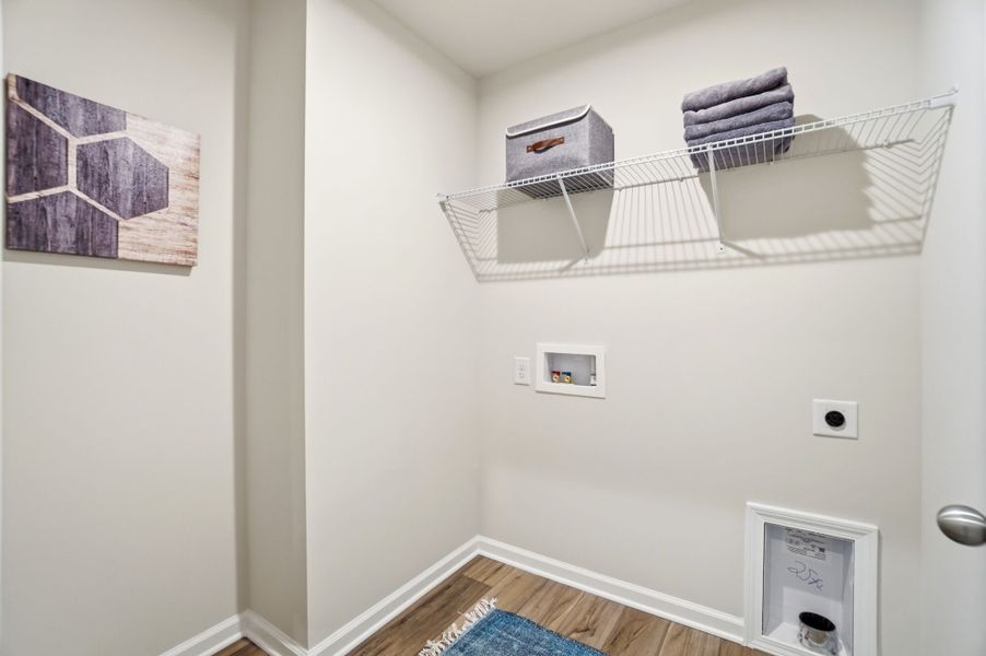 Spacious, unfurnished interior of a new home in Hedgecliff Townes, Kannapolis (Image 21).