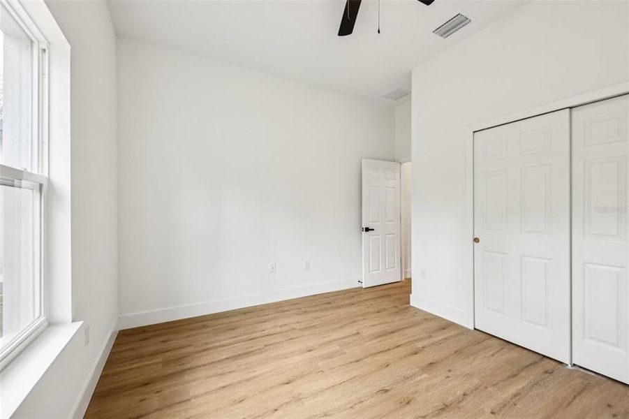 Spacious, unfurnished interior of a new home in , Ocklawaha (Image 30).