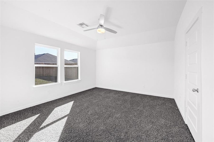 Spacious, unfurnished interior of a new home in Tamarron, Fulshear (Image 20). Spacious, unfurnished interior of a new home in Tamarron, Fulshear (Image 20).