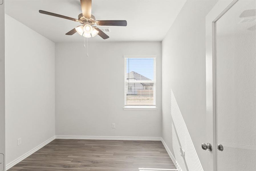 Spacious, unfurnished interior of a new home in Retreat at Fossil Creek, Fort Worth (Image 16). Spacious, unfurnished interior of a new home in Retreat at Fossil Creek, Fort Worth (Image 16).