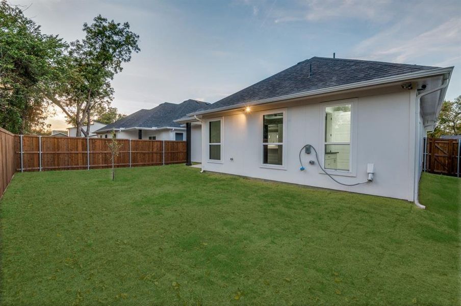 Large backyard, fenced!