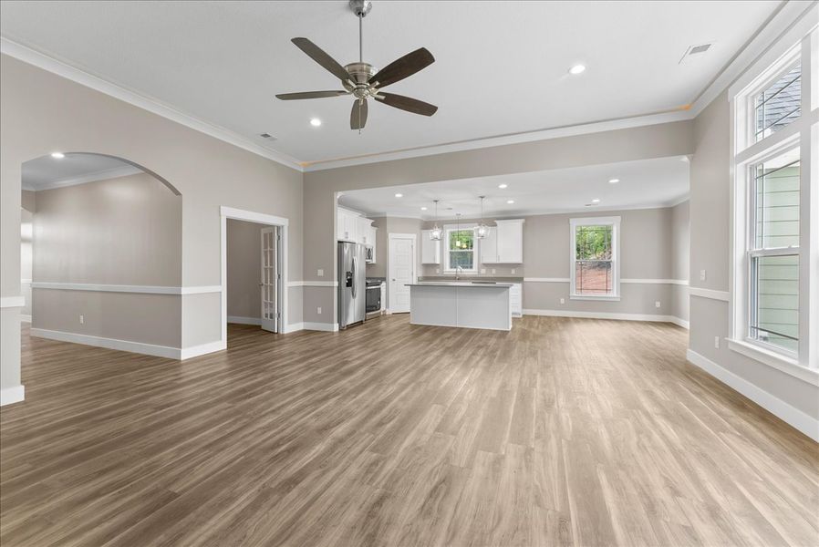 Representative unfurnished interior of a home built from the Roosevelt Elite by Enchanted Homes in Lakeside at Blue Ridge Plantation, Taylors (Image 18). Representative unfurnished interior of a home built from the Roosevelt Elite by Enchanted Homes in Lakeside at Blue Ridge Plantation, Taylors (Image 18).