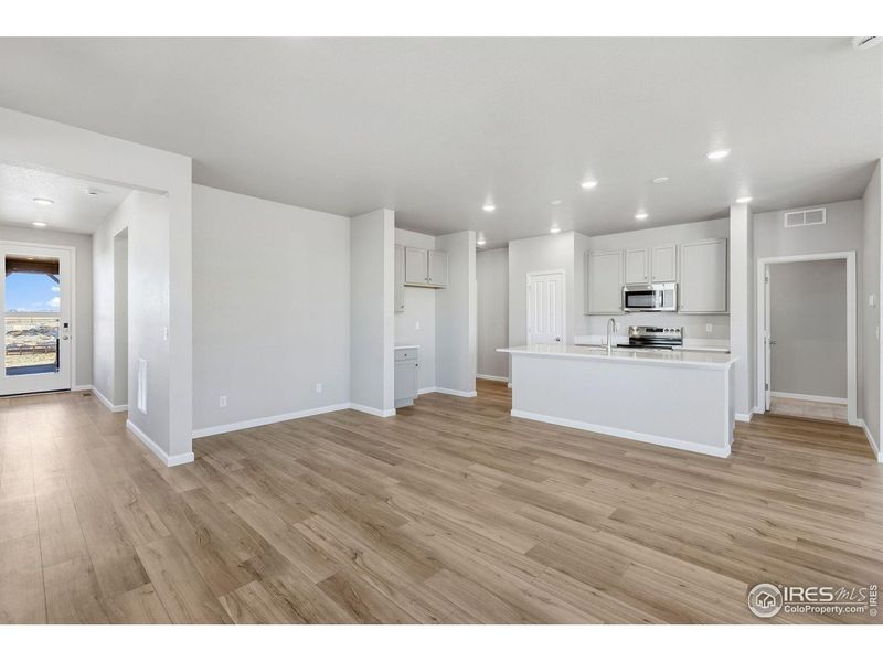 Spacious, unfurnished interior of a new home in Cordovan, Longmont (Image 18). Spacious, unfurnished interior of a new home in Cordovan, Longmont (Image 18).