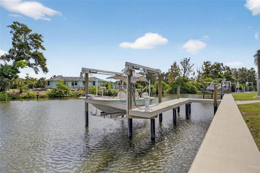 Community amenities in , Apollo Beach (Image 45).