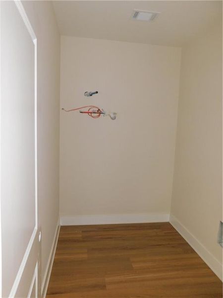 Spacious, unfurnished interior of a new home in , Dahlonega (Image 14).