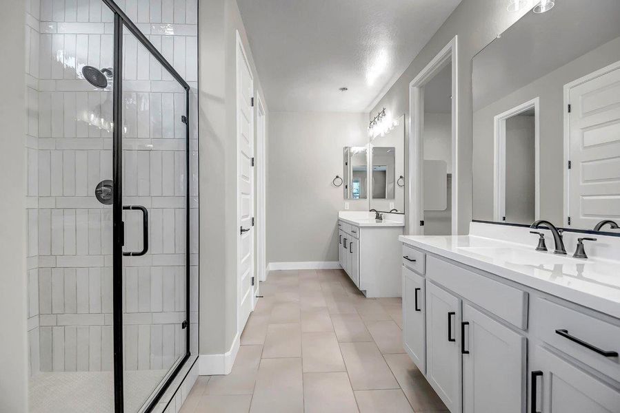 Furnished interior view inside a new home in Mesquite at North Creek, Queen Creek (Image 37). Furnished interior view inside a new home in Mesquite at North Creek, Queen Creek (Image 37).