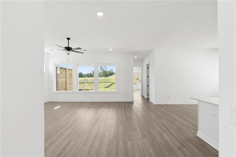 Spacious, unfurnished interior of a new home in , Gainesville (Image 16).