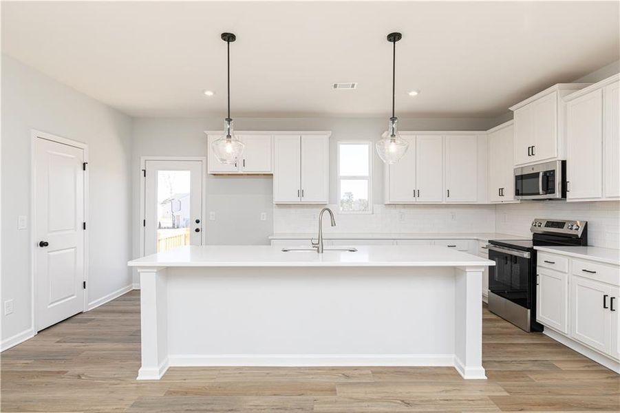 Furnished interior view inside a new home in Darlington, Loganville (Image 10). Furnished interior view inside a new home in Darlington, Loganville (Image 10).