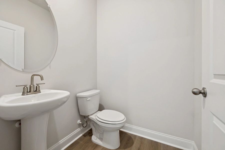 Furnished interior view inside a new home in Cades Bluff, Lebanon (Image 10).