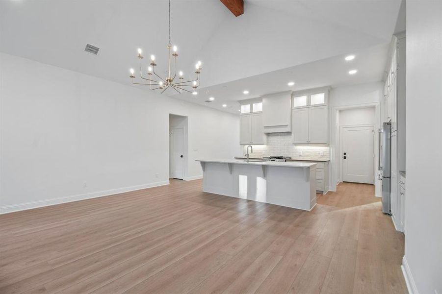 Spacious, unfurnished interior of a new home in , Tyler (Image 31).
