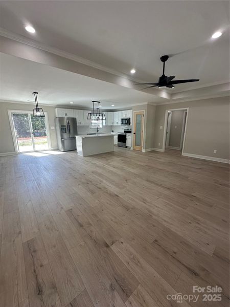 Image 10 of a home in .