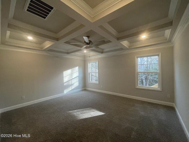 Spacious, unfurnished interior of a new home in Palmetto Creek, Bolivia (Image 19).