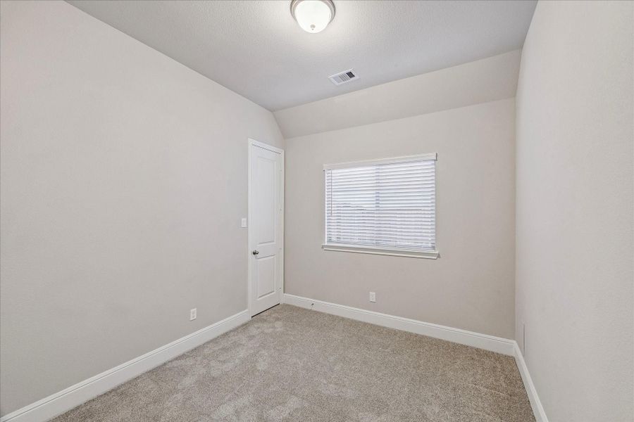Spacious, unfurnished interior of a new home in Edgewater, Webster (Image 21). Spacious, unfurnished interior of a new home in Edgewater, Webster (Image 21).