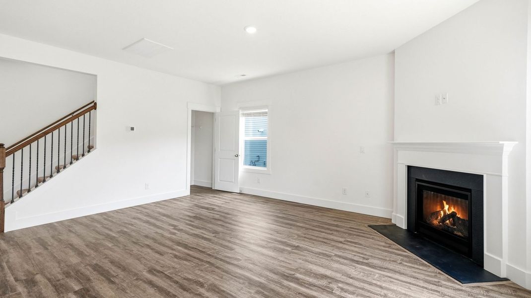 Spacious, unfurnished interior of a new home in Fieldcrest Acres, Blountville (Image 21).