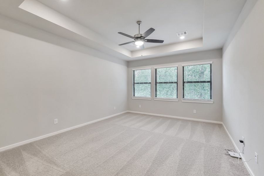 Spacious, unfurnished interior of a new home in Summer Place  35', Montgomery (Image 42).