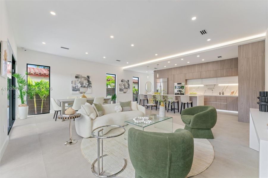 Furnished interior view inside a new home in , Fort Lauderdale (Image 10).