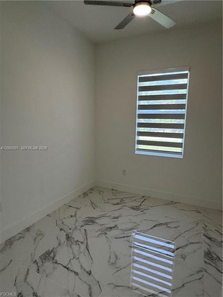 Spacious, unfurnished interior of a new home in , Lehigh Acres (Image 18).