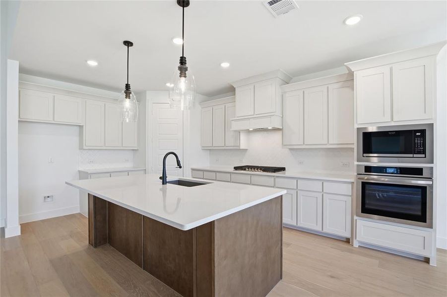 Furnished interior view inside a new home in Talon Hills, Fort Worth (Image 13).