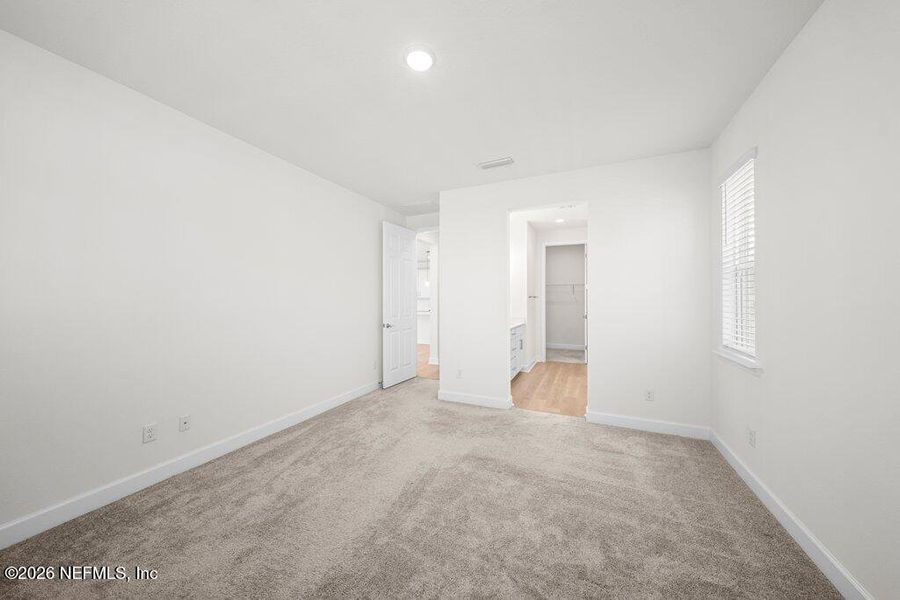 Spacious, unfurnished interior of a new home in Verano Creek, St. Augustine (Image 27).