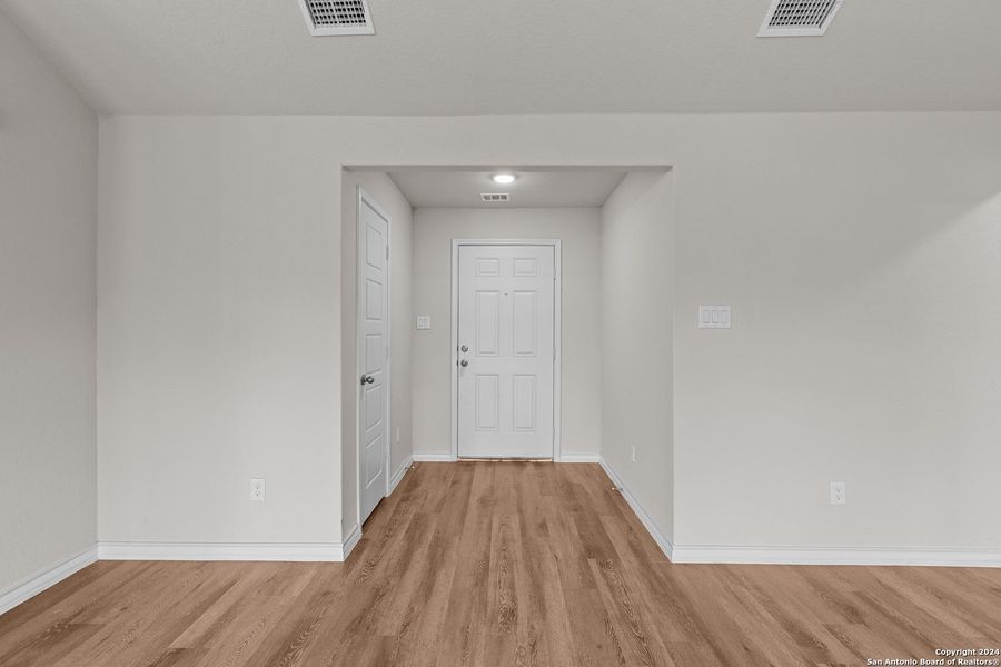 Spacious, unfurnished interior of a new home in , Pleasanton (Image 22). Spacious, unfurnished interior of a new home in , Pleasanton (Image 22).