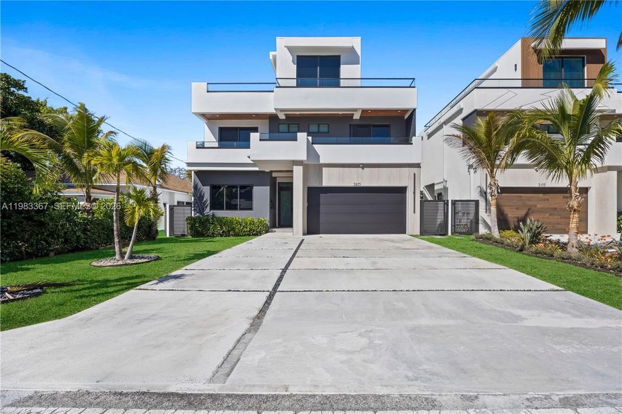 Front exterior of a new home in , Fort Lauderdale, FL, highlighting curb appeal (Image 28).