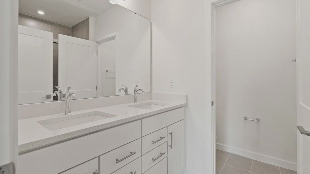 Furnished interior view inside a new home in Grasslands West, Lakeland (Image 16).