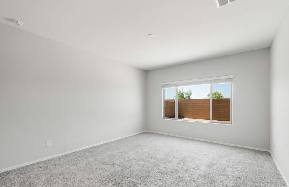 Spacious, unfurnished interior of a new home in Parkside at Anthem at Merrill Ranch, Florence (Image 22).