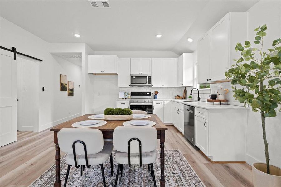 Furnished interior view inside a new home in , Wolfe City (Image 14). Furnished interior view inside a new home in , Wolfe City (Image 14).
