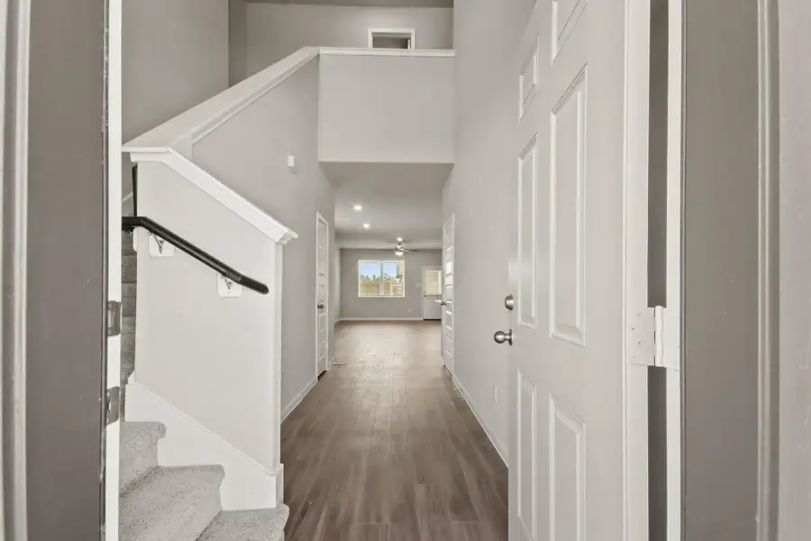 Image 3 of a home in Ridgeland Hills. Image 3 of a home in Ridgeland Hills.