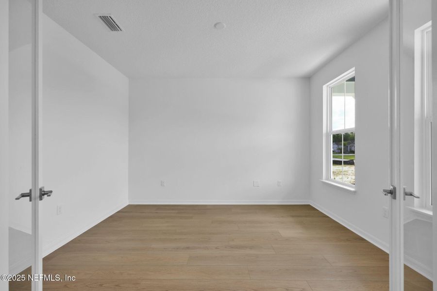 Spacious, unfurnished interior of a new home in The Preserve at Bannon Lakes, St. Augustine (Image 27). Spacious, unfurnished interior of a new home in The Preserve at Bannon Lakes, St. Augustine (Image 27).