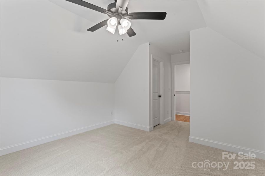 Image 29 of a home in .